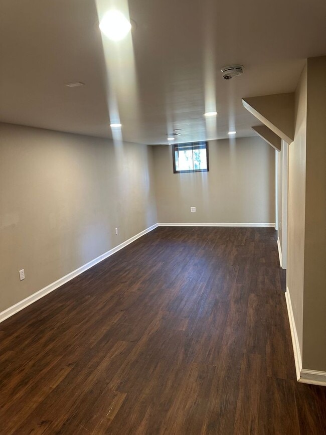 Building Photo - 3 bedroom in Clarkesville!