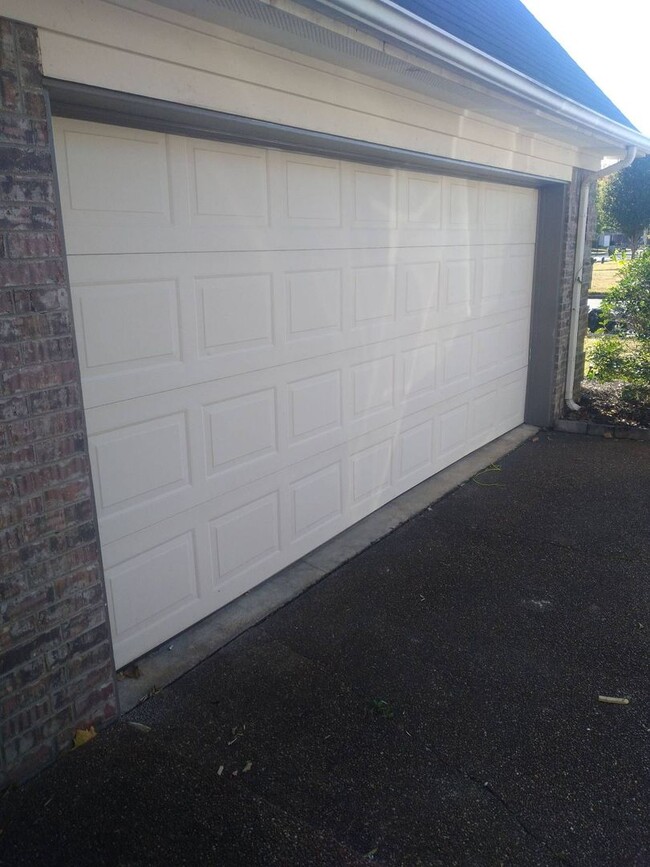 Building Photo - 4 Success Realty is now offering this Ador...