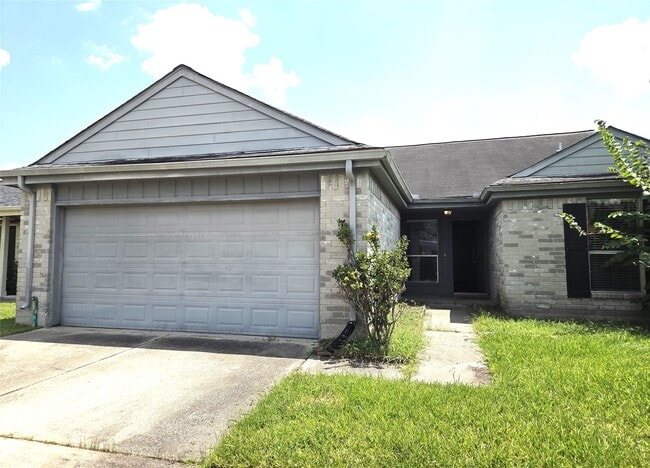 Building Photo - 13427 Juniper Point Dr