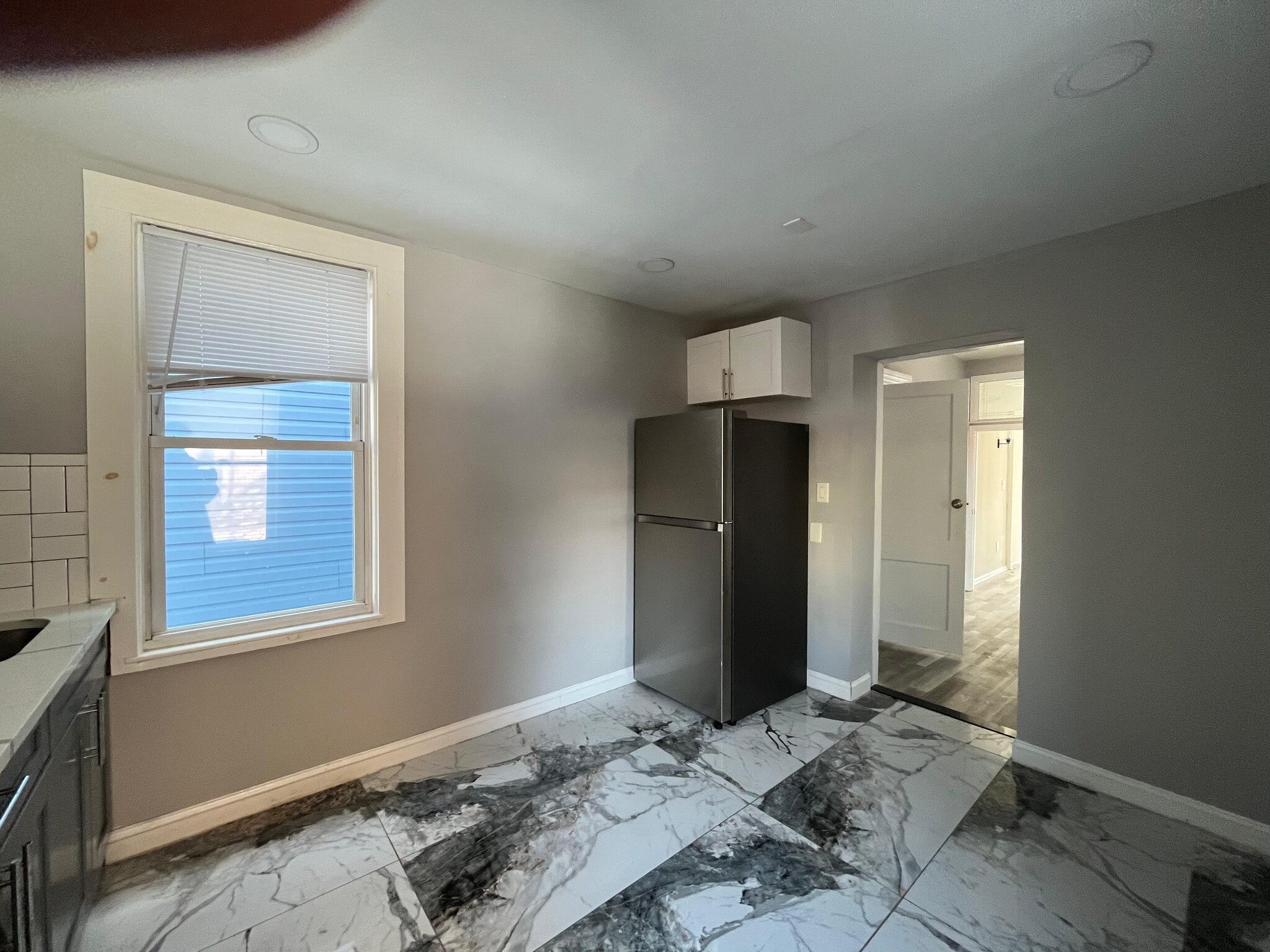 Building Photo - 86 Irving St