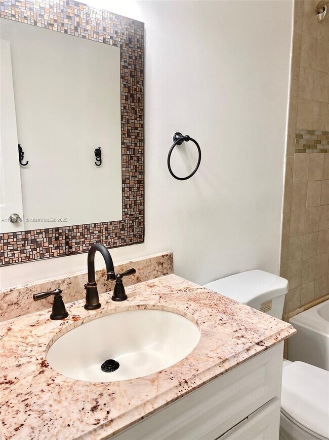 Building Photo - 6568 SW 41st Pl