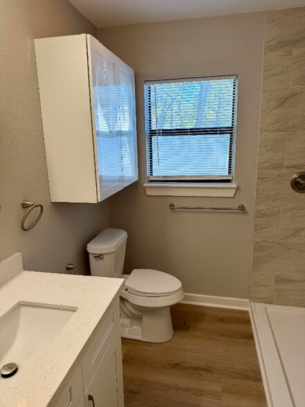 Building Photo - 2306 Staunton Dr