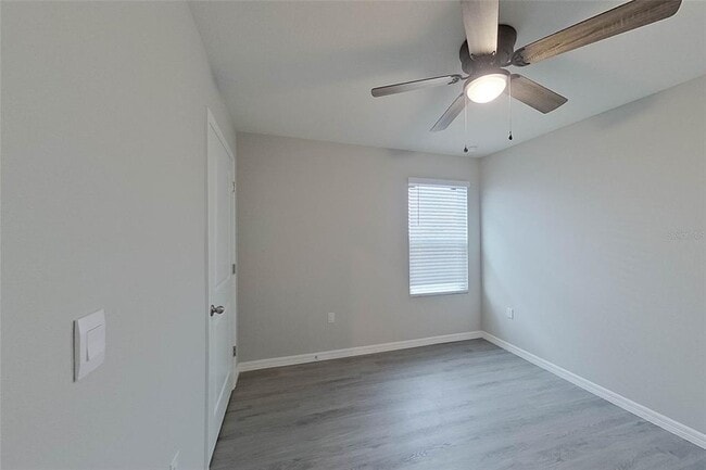 Building Photo - 8710 SW 44th Ct