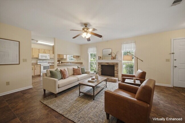 Building Photo - 1402 Sturbridge Pl