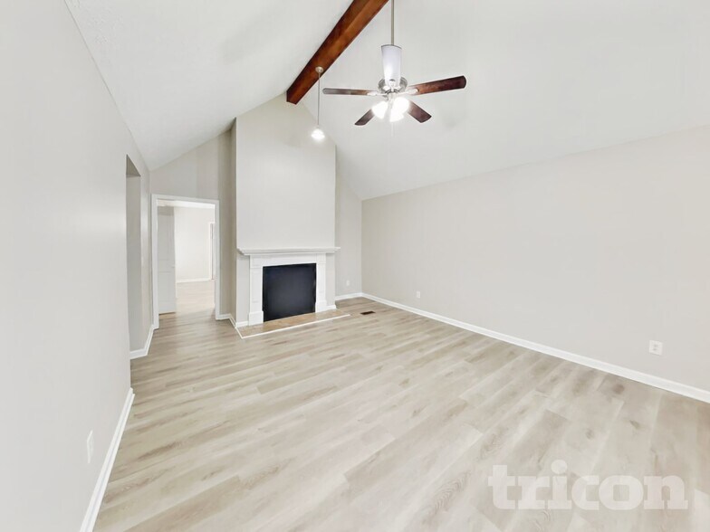 Building Photo - 3009 Blackwood Dr