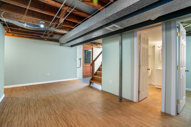 Building Photo - 5116 Cherryvale Dr