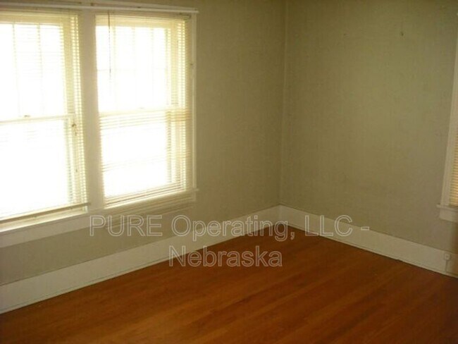 Building Photo - 215-225 N 49th St