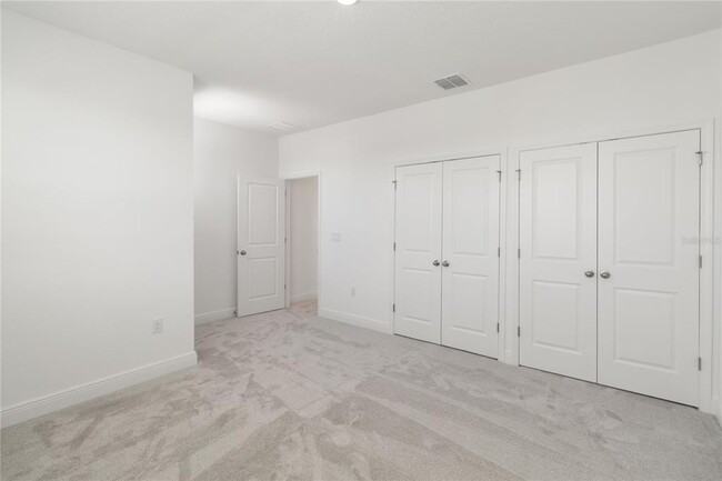 Building Photo - 14797 Milfoil Ave
