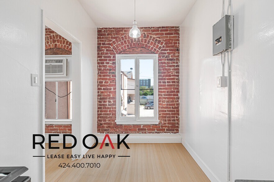 Building Photo - 1405 S Berendo-206