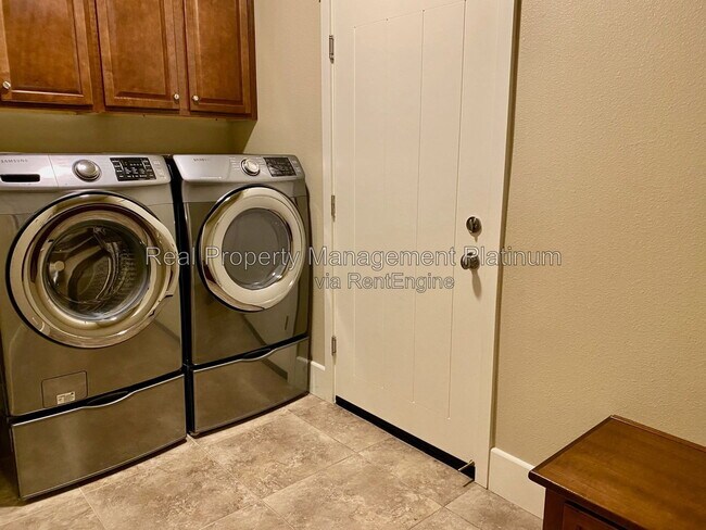 Building Photo - 3436 N Trenton Ln