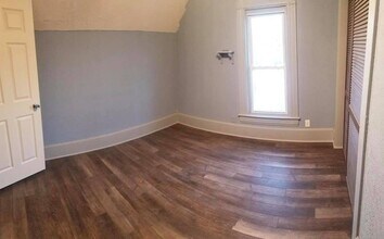 Building Photo - Large spacious 1 bedroom apartment near Viterbo