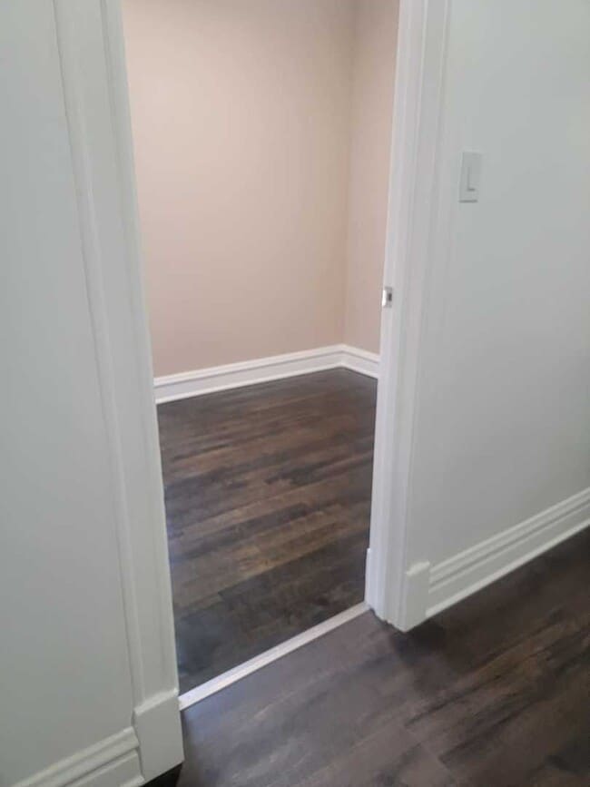 Building Photo - 1540 N Keeler Ave