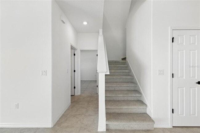 Building Photo - 5926 SW 76th Ct