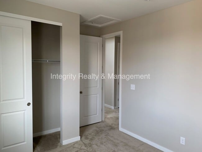 Building Photo - 3598 Cerf Wy