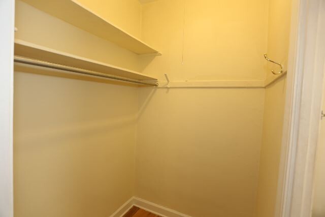 Building Photo - 541 W Arlington Pl