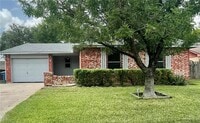 Building Photo - 20 Goldcrest Ave