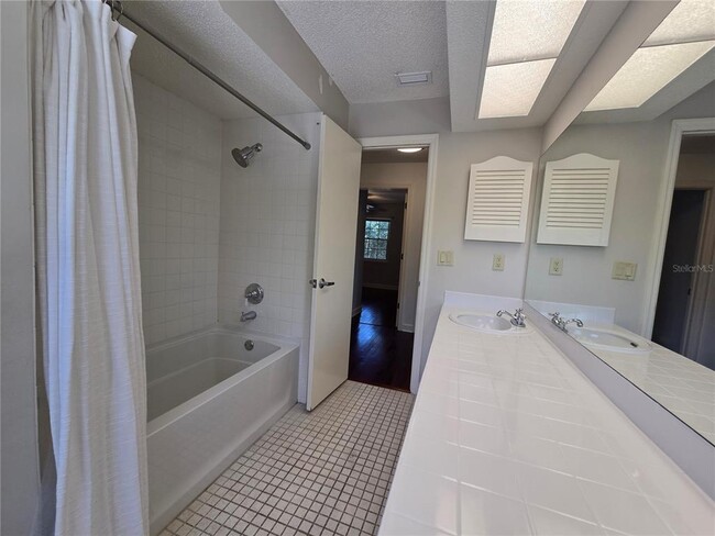 Building Photo - 300 Cypress Creek Cir