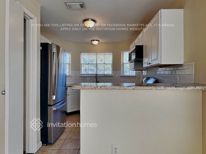 Building Photo - 9203 Rippling Fields Dr