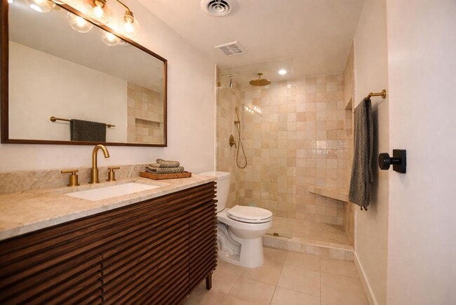 Building Photo - 3314 N 68th St