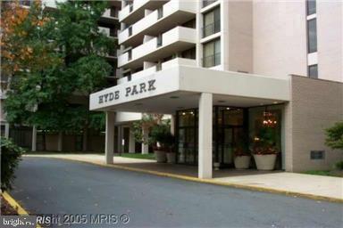 Building Photo - 4141 Henderson Rd
