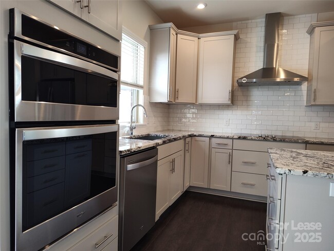 Building Photo - 13031 Tinton Ave