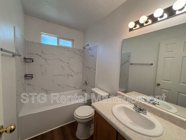 Building Photo - 154 E 100 N