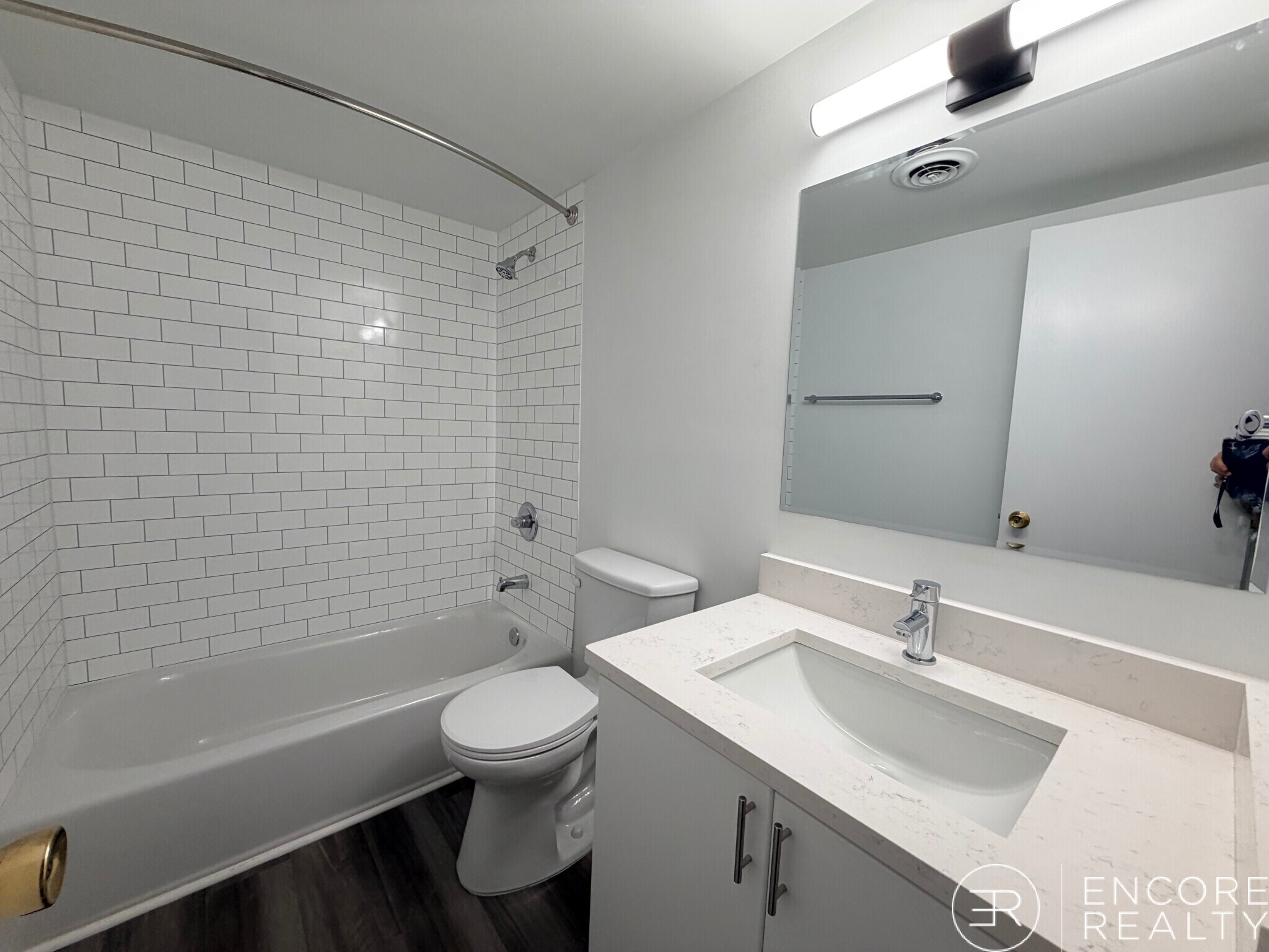 Building Photo - 51 Hill Rd