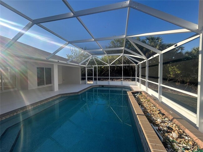 Building Photo - 5746 Brickell Dr