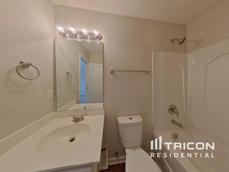 Building Photo - 2742 Rustic Ridge Ct
