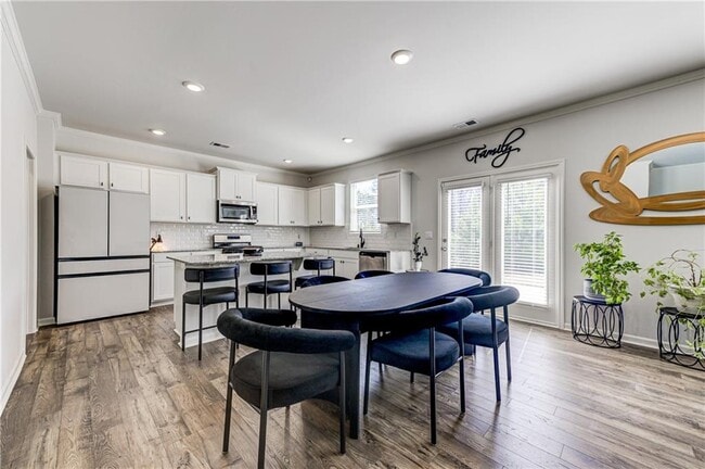 Building Photo - 3154 Ellenton Dr