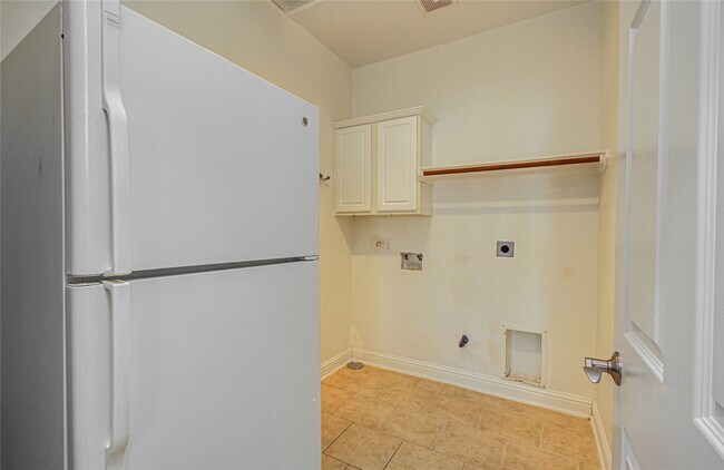 Building Photo - 3730 Arundel Gardens Ln