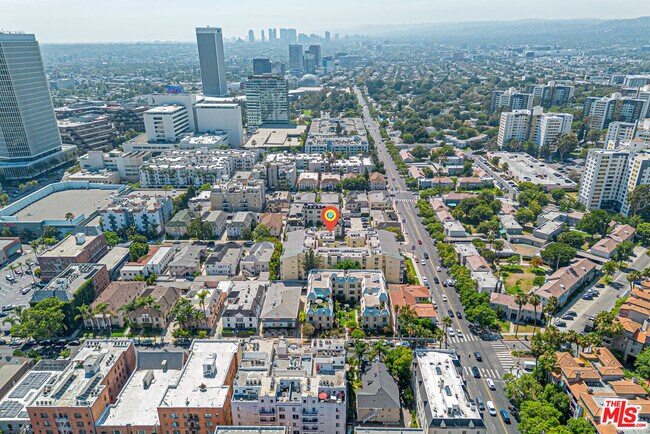 Building Photo - 600 Ridgeley Dr