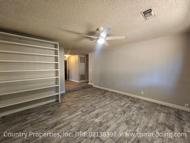 Building Photo - 12183 Dry Creek Rd