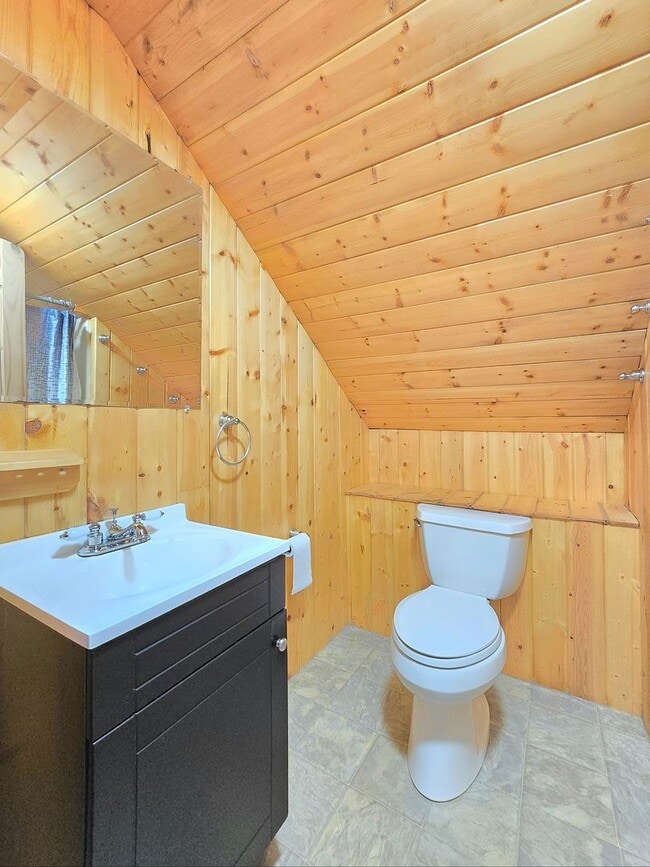 Building Photo - 3 Bedroom Home in Marysville Now Available!