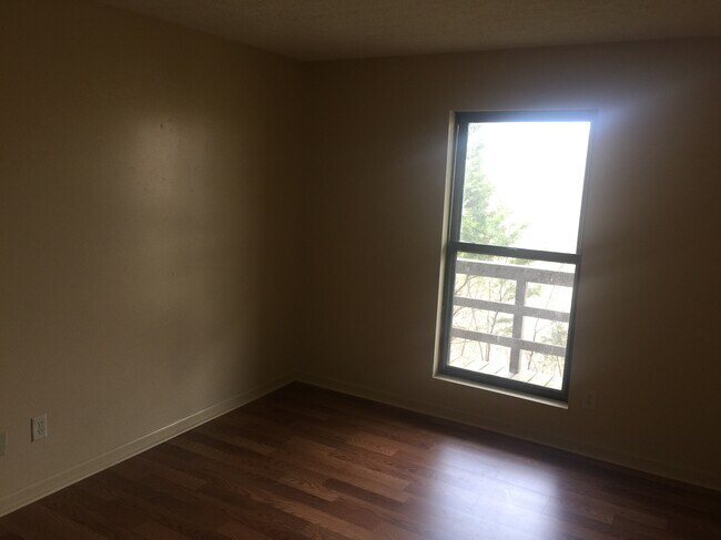 Building Photo - Robinwood Apartments