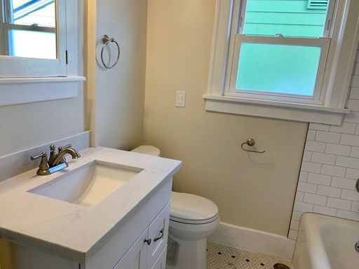 Building Photo - Remodeled 3 Bedroom Home-Duplex in Loyal Heights READY FOR MOVE IN NOW at $3875!