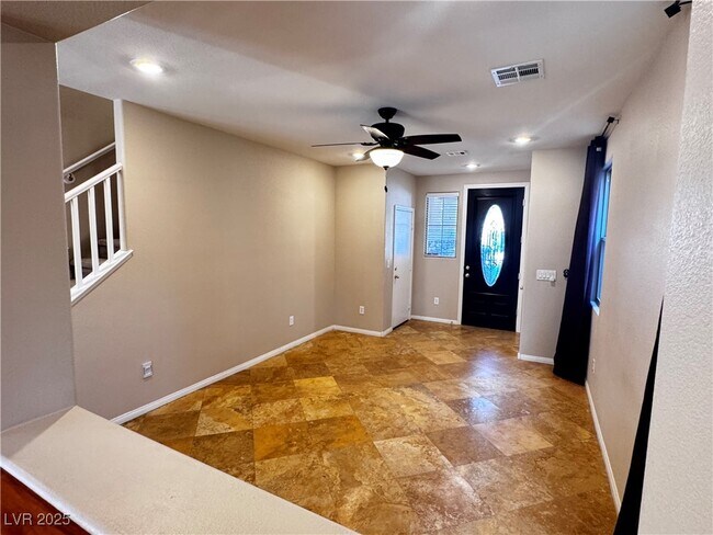 Building Photo - 5361 Candlespice Way