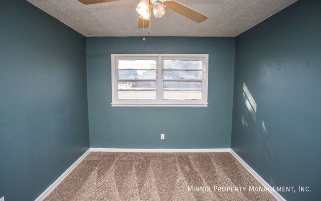 Building Photo - 5414 6th St