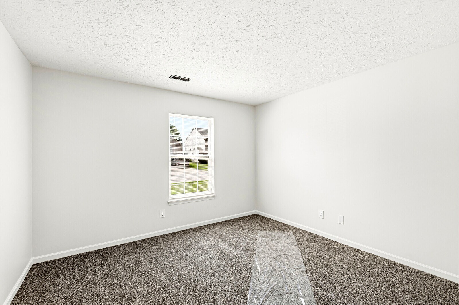 Building Photo - 2747 Foxbriar Pl