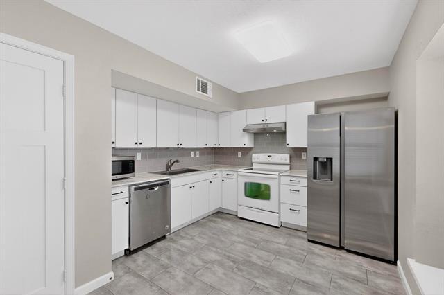 Building Photo - 5613 Powers St