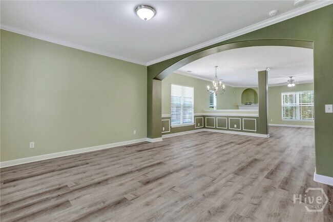 Building Photo - 130 Magnolia Dr