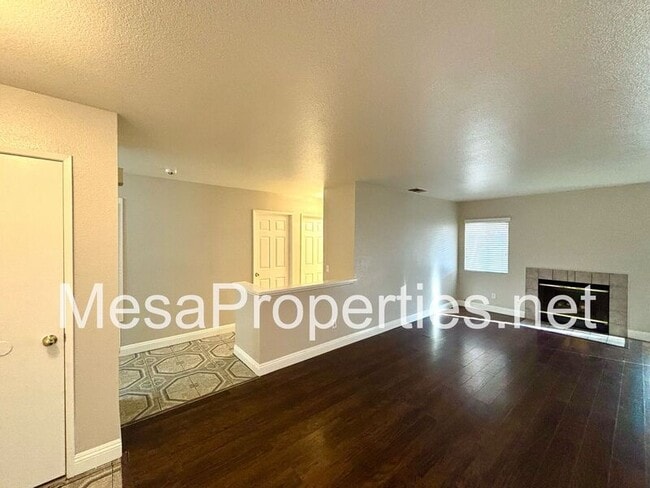 Building Photo - 10607 Moorefield Cir