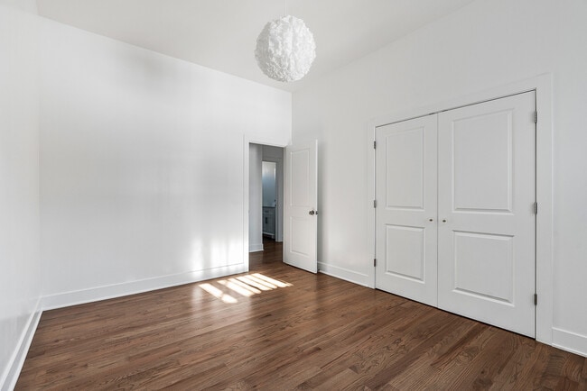 Building Photo - 3655 S Indiana Ave