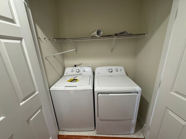 Building Photo - 3BR/3BA Townhouse in Ballantyne