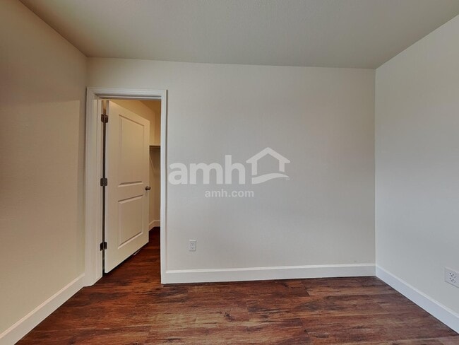 Building Photo - 15091 West 82nd Place