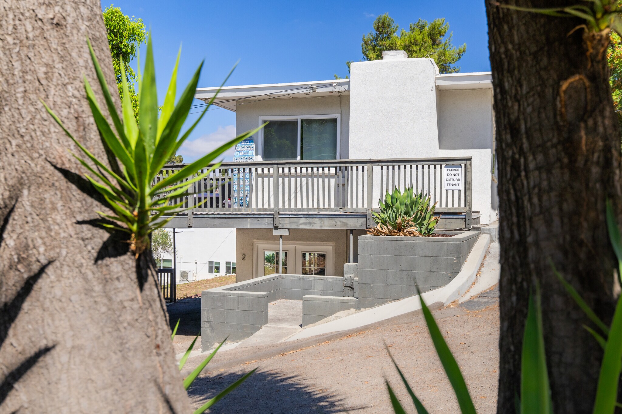 Building Photo - 603 Sunset Dr