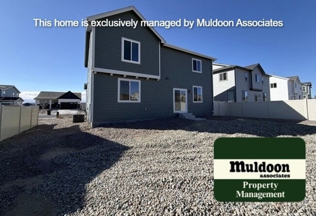 Building Photo - Like new 2-story Home!