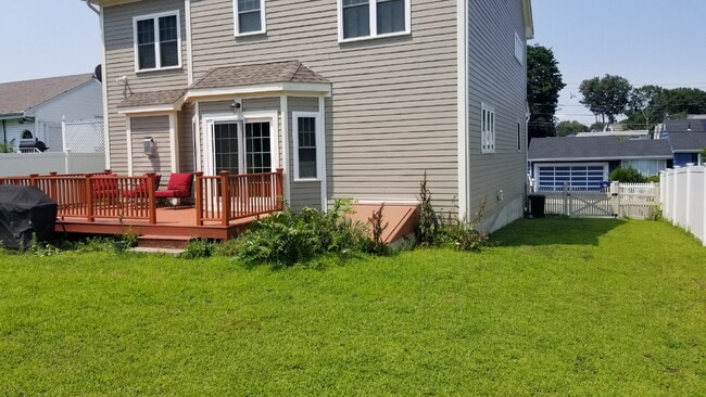 Building Photo - Luxurious 4bd/2.5ba house in quiet Boston neighborhood