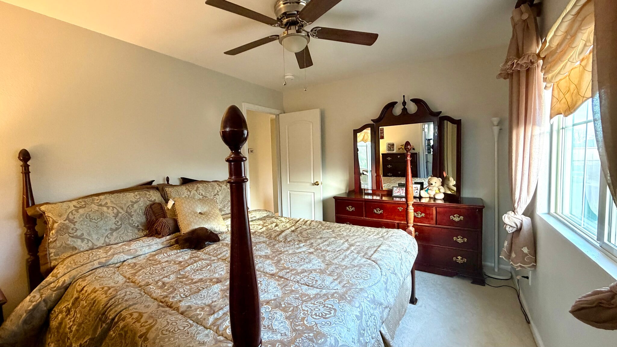 Building Photo - 5153 Aspen St