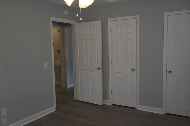 Building Photo - 2BR/2BA Home with Patio & Pet Friendly in ...